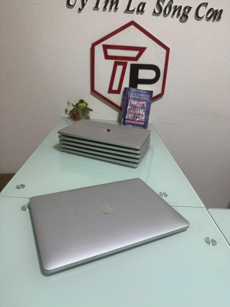 Macbook Pro 2020 Silver (Phím US) / Core i7 / RAM 32GB / SSD 1TB
